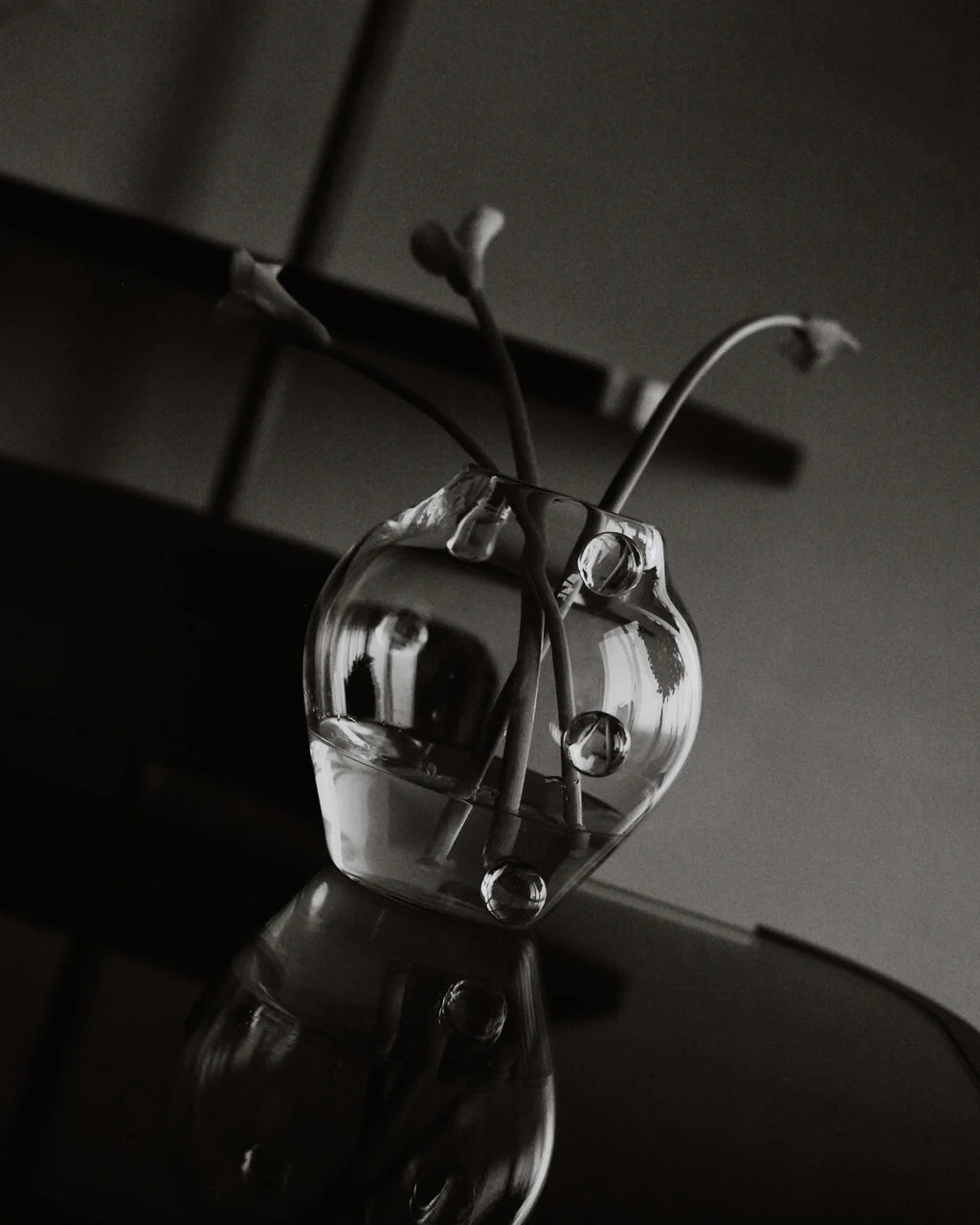 Clear Handblown Glass Vase - Image 3
