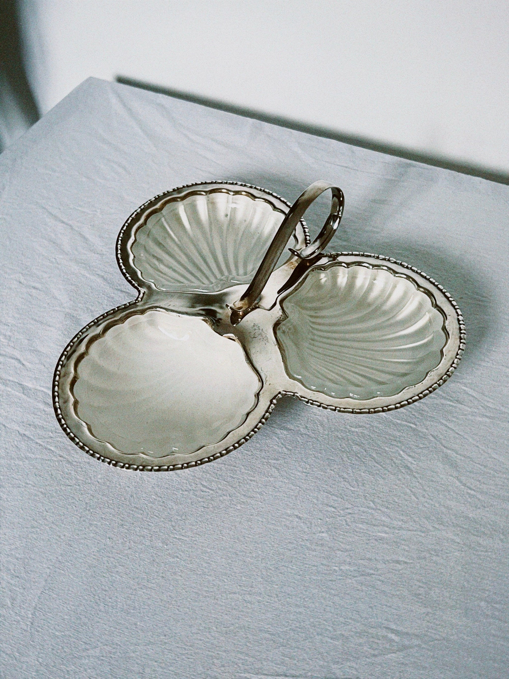 Small Silver Scallop Shell Dish - Image 3