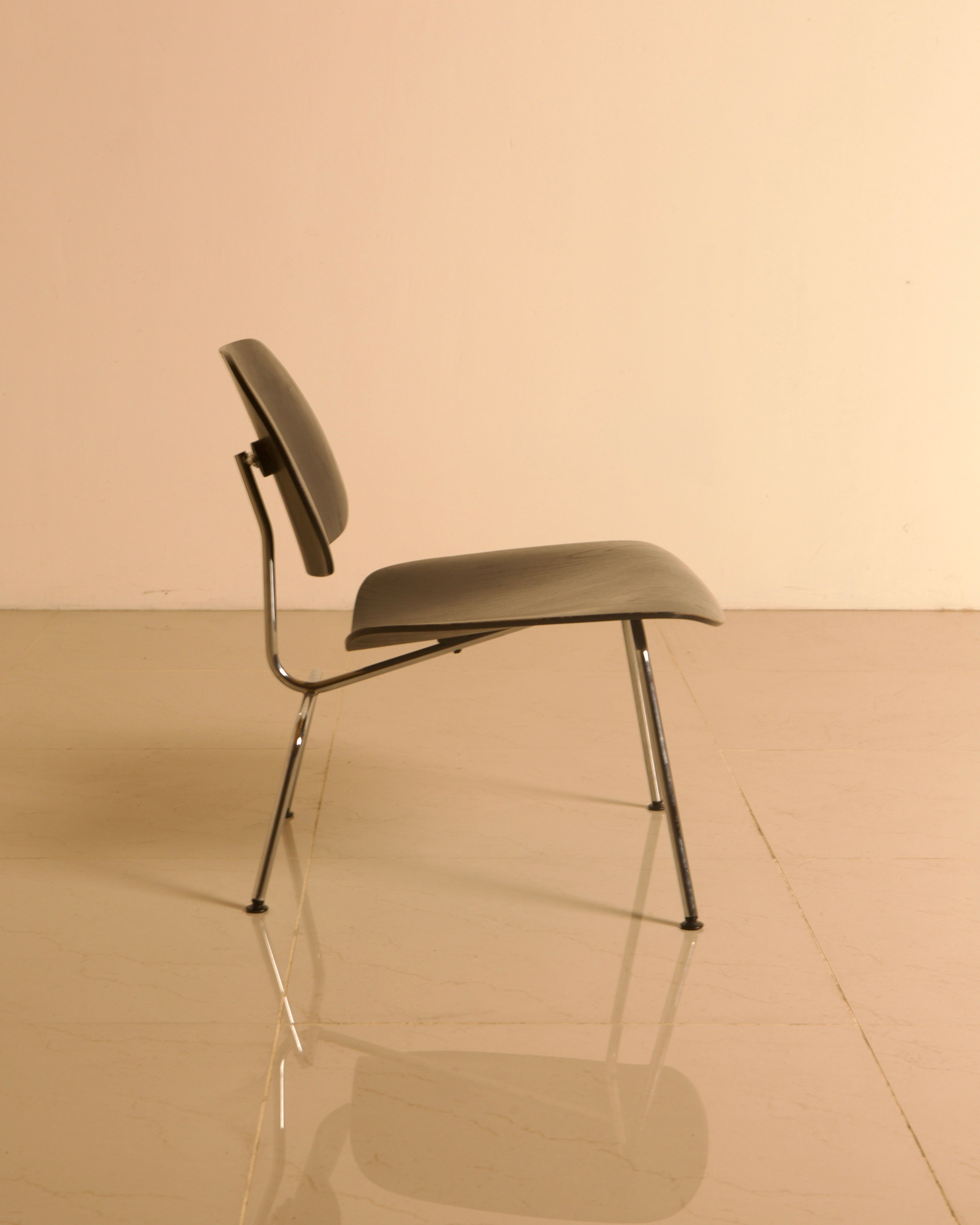 Black Ash Molded Plywood Chair - Image 6
