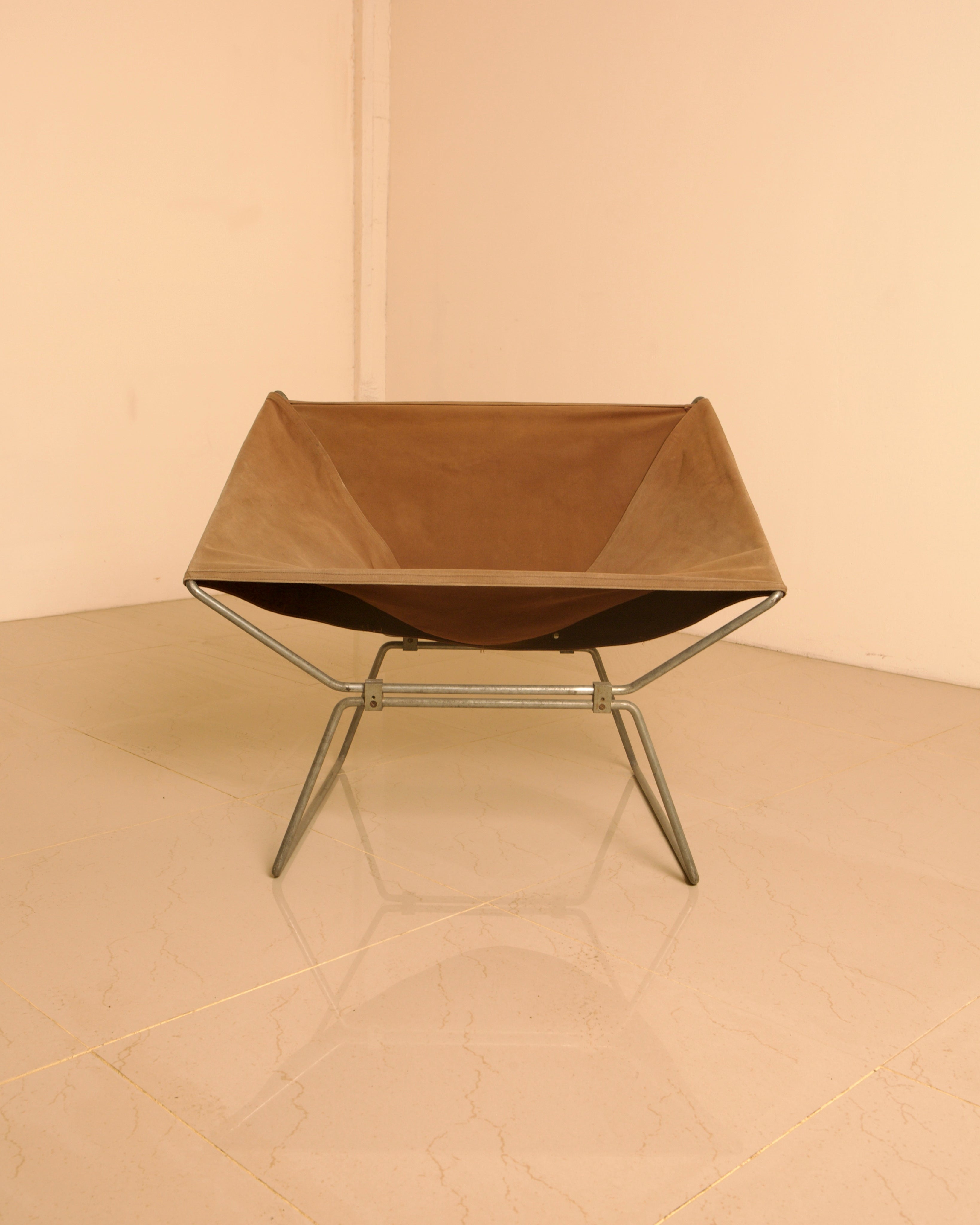1950s Canvas Lounge Armchair - Image 2