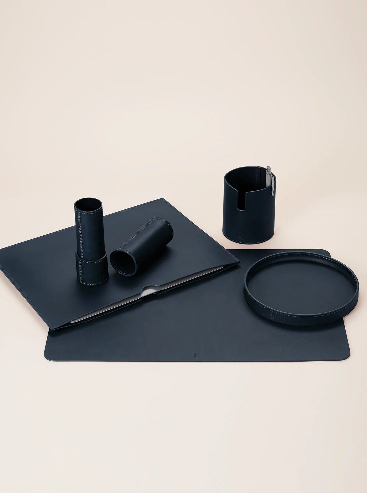 Round Leather Trinket Tray - Image 18