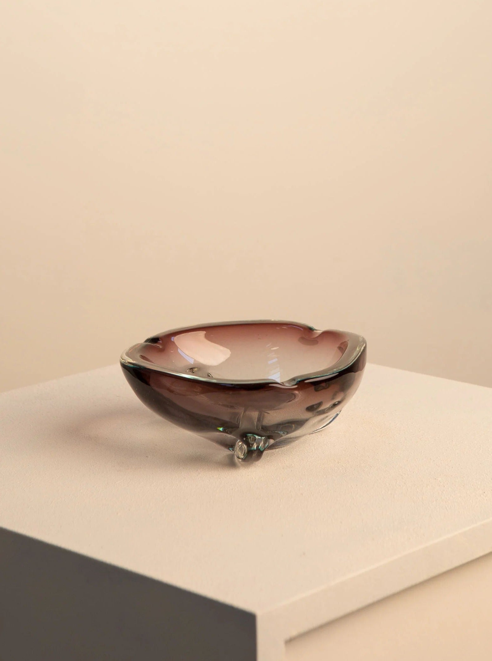 Mauve Transparent Glass Ashtray - Image 3