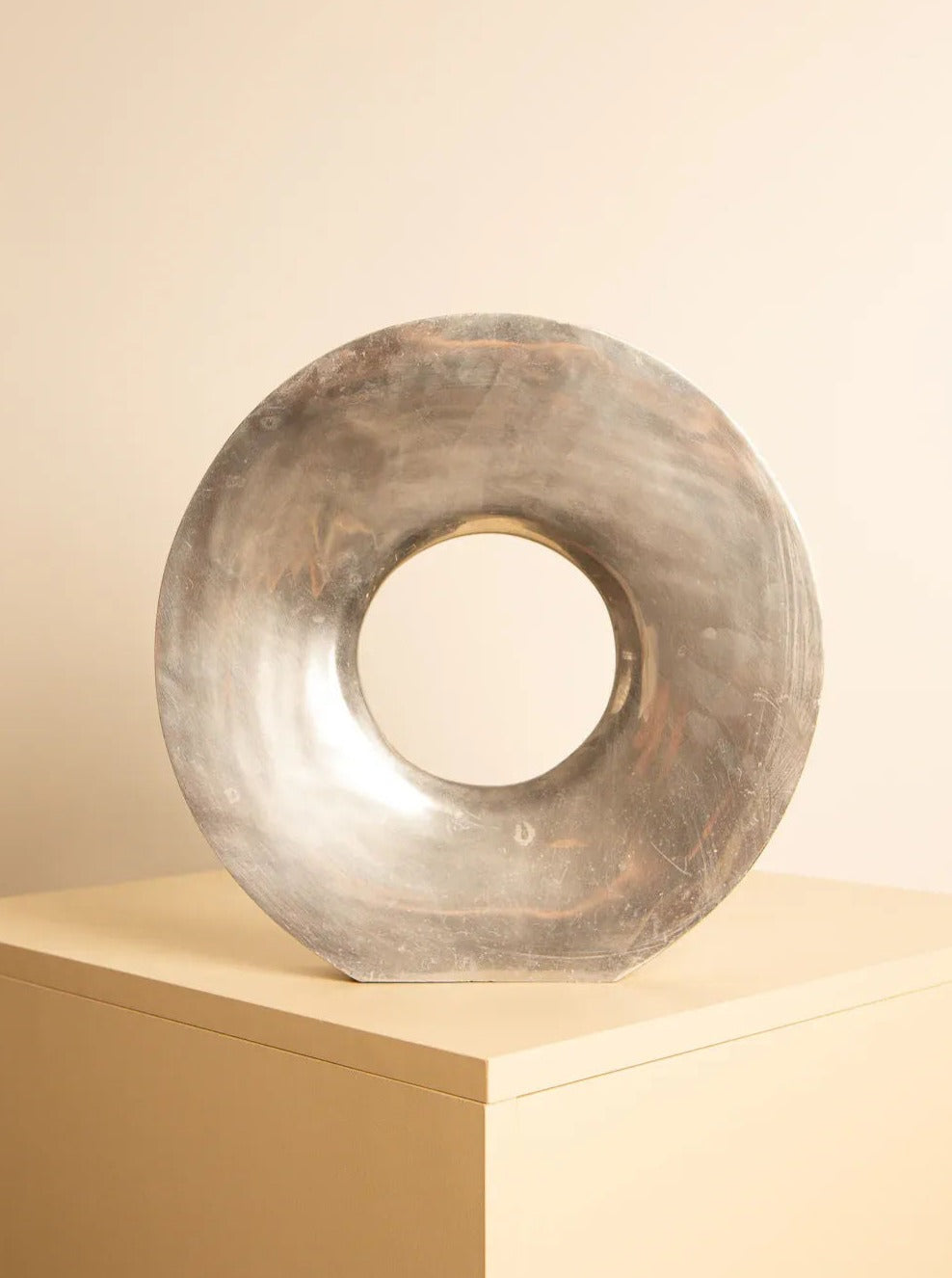 1980s Aluminum Donut Vase - Image 2