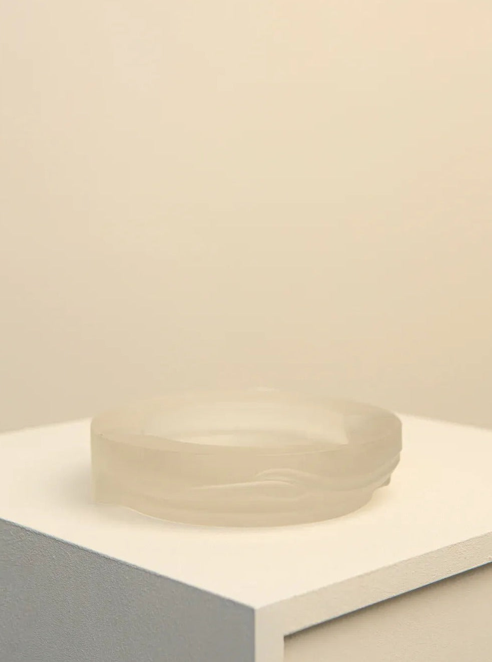 Round Textured Glass Decorative Ashtray - Image 2