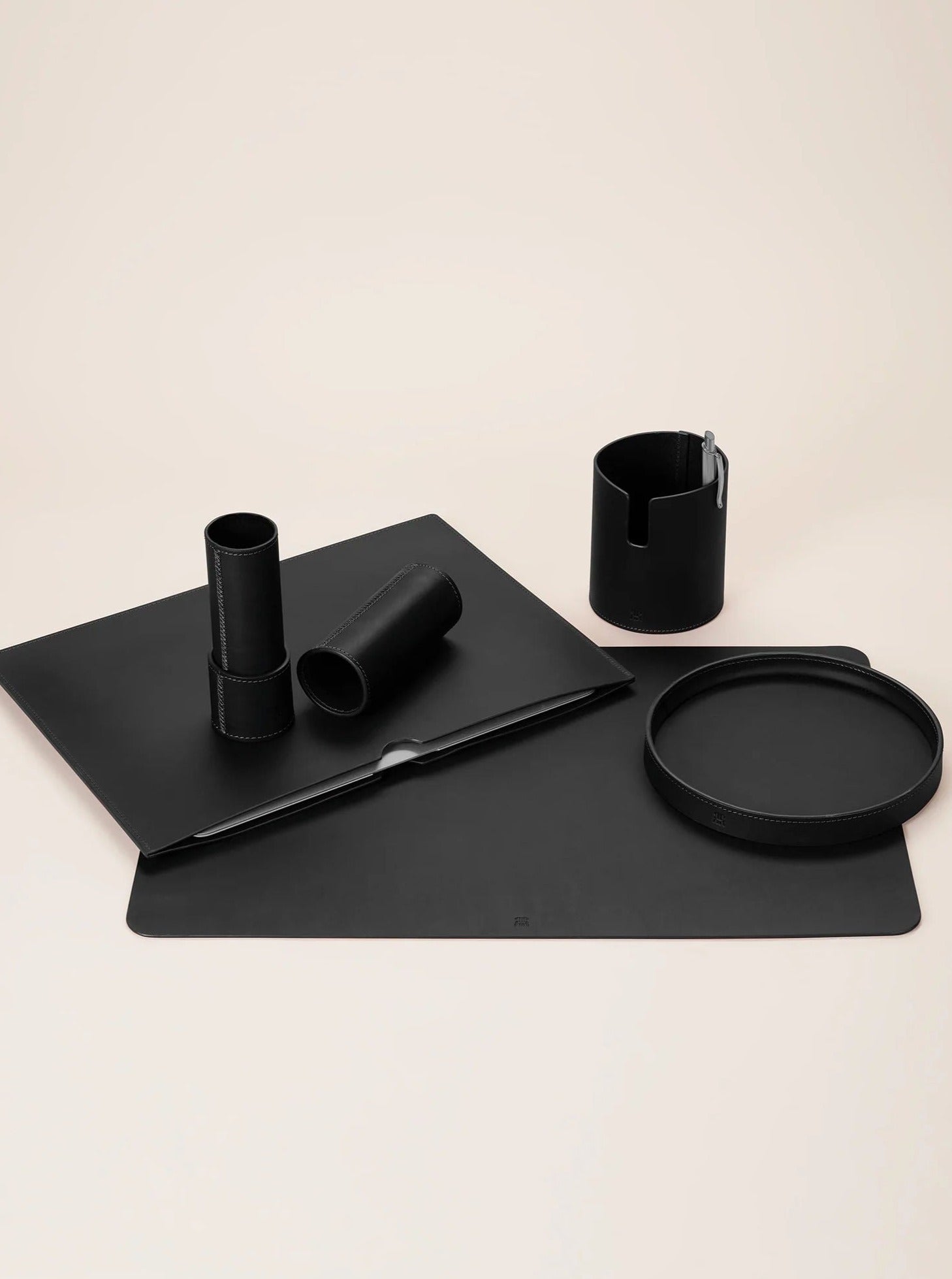 Round Leather Trinket Tray - Image 36