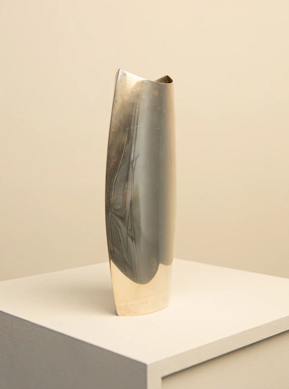 Brown Bond Decorative Object