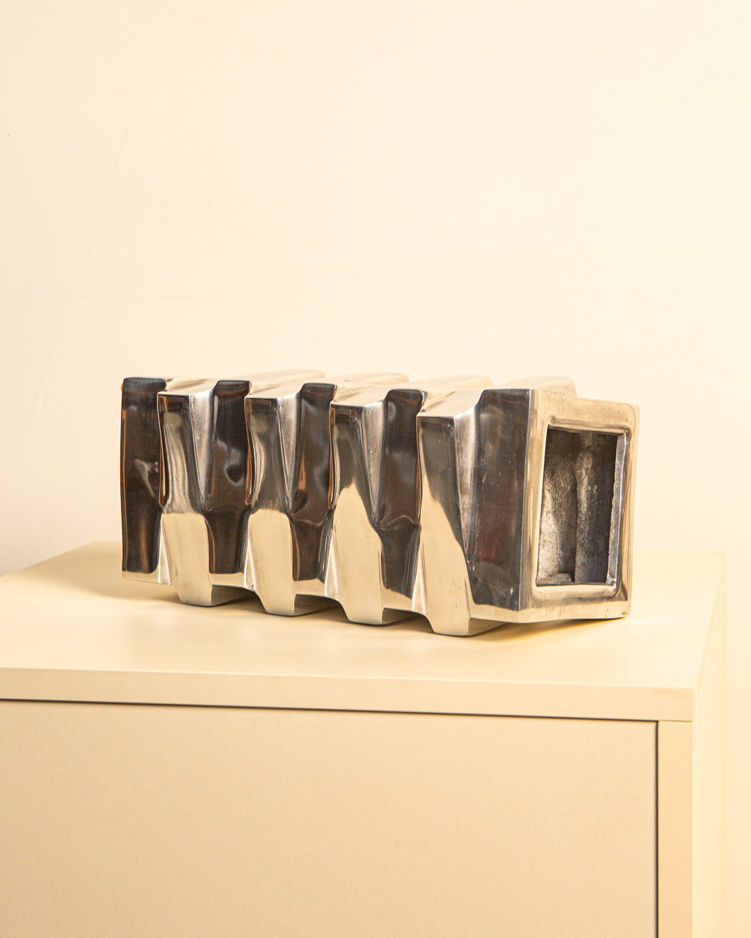 1980s Aluminum Stair Vase - Image 3