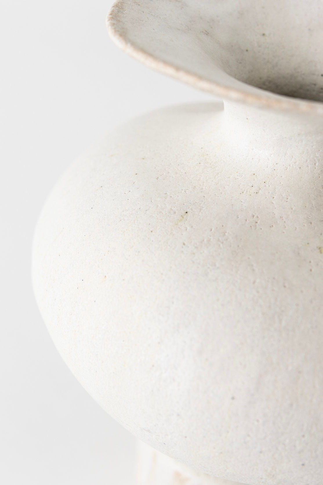 Pearl Glazed Ceramic Vase - Image 5