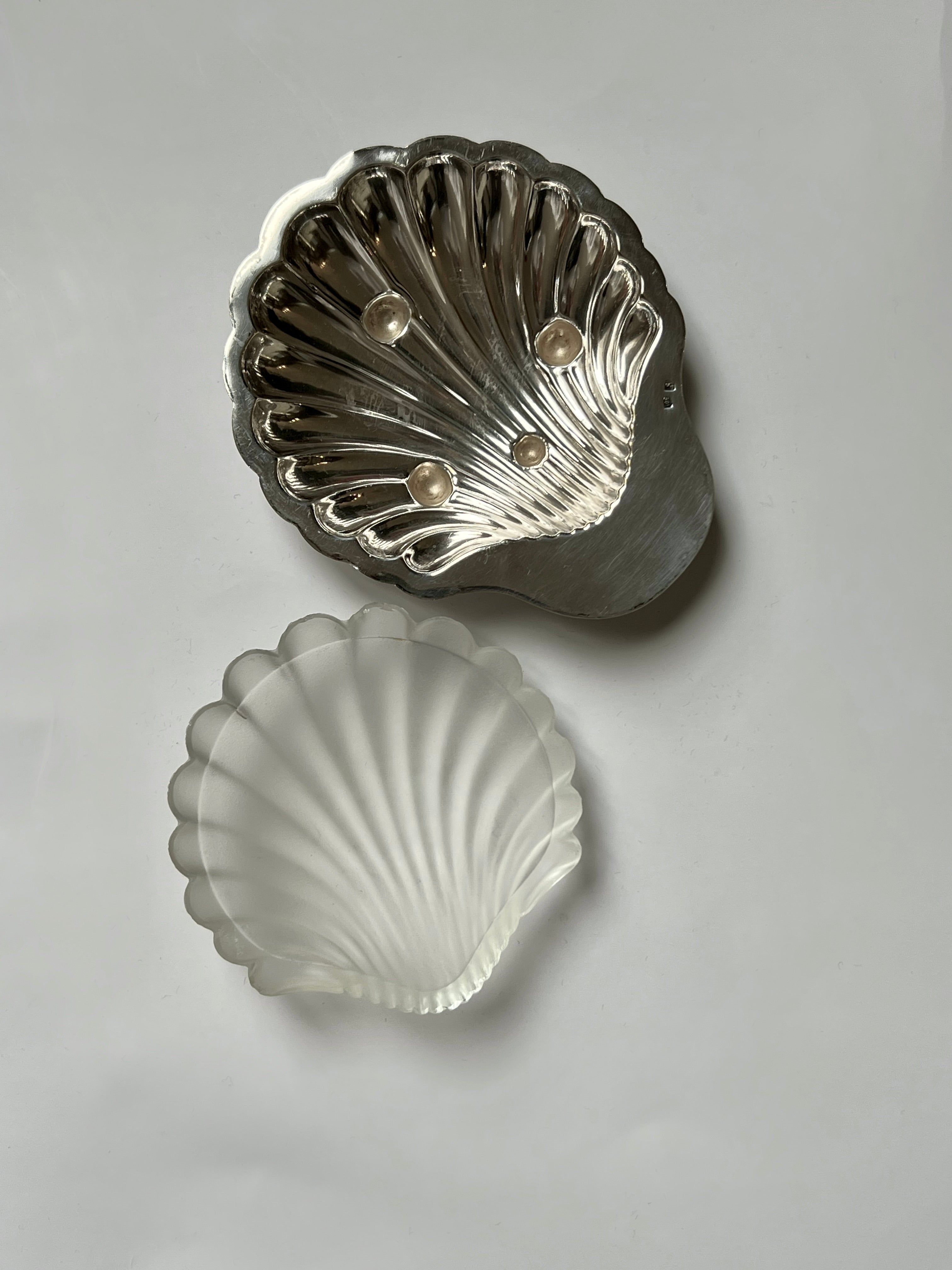 Small Silver Shell Decorative Dish - Image 2