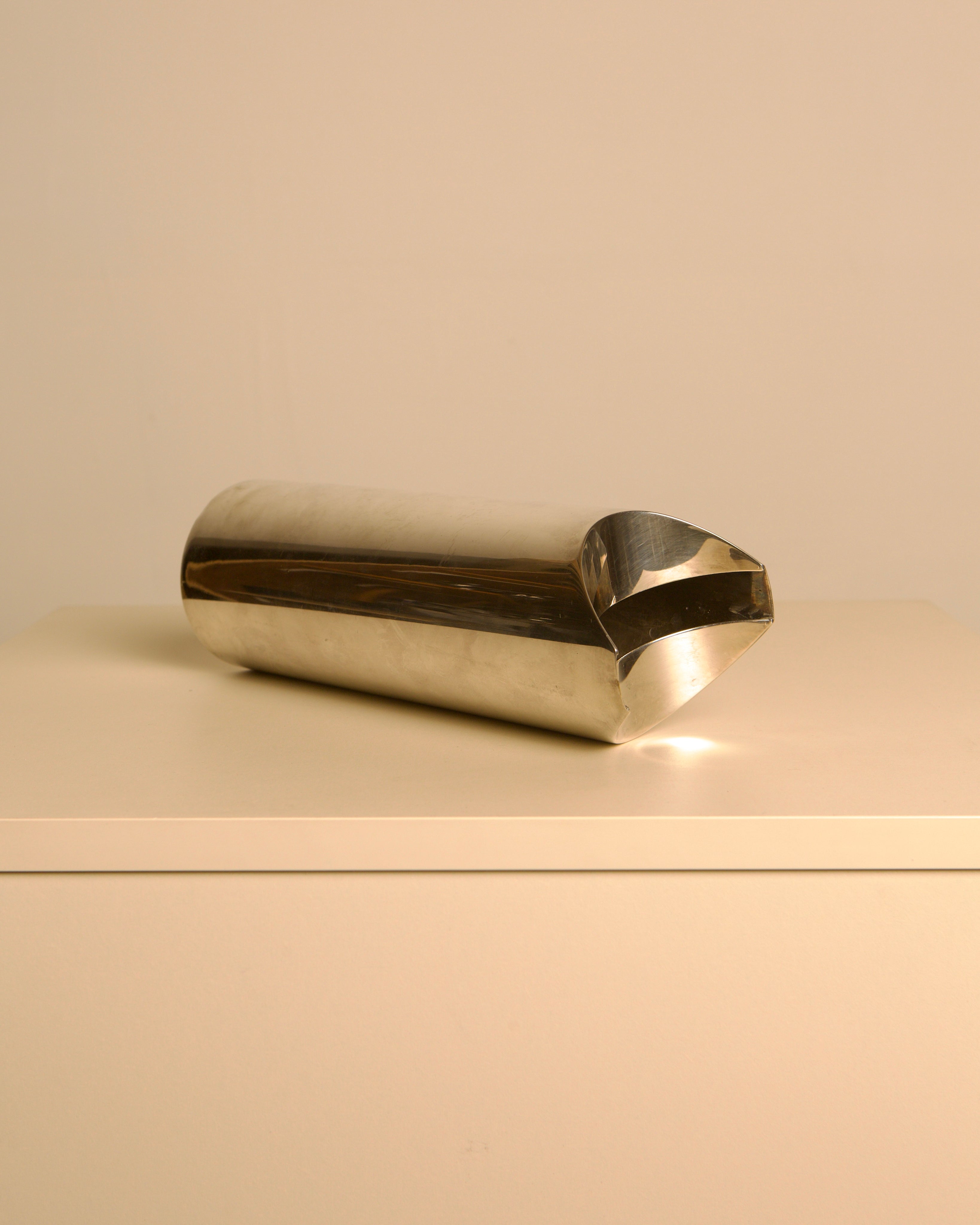 1980s Silver-Plated Sculptural Vase - Image 6