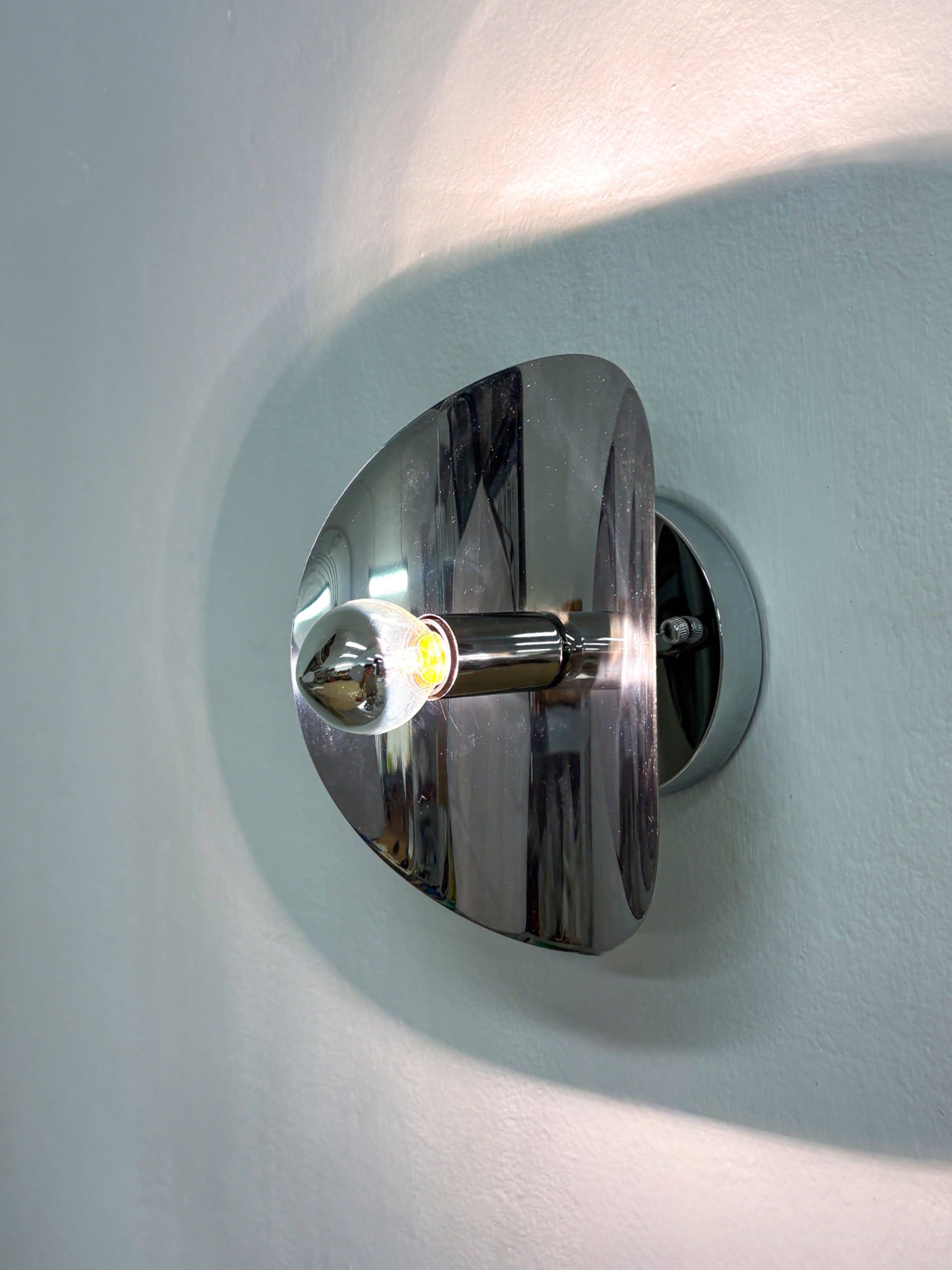 1970s Chrome Metal Wall Sconce - Image 3