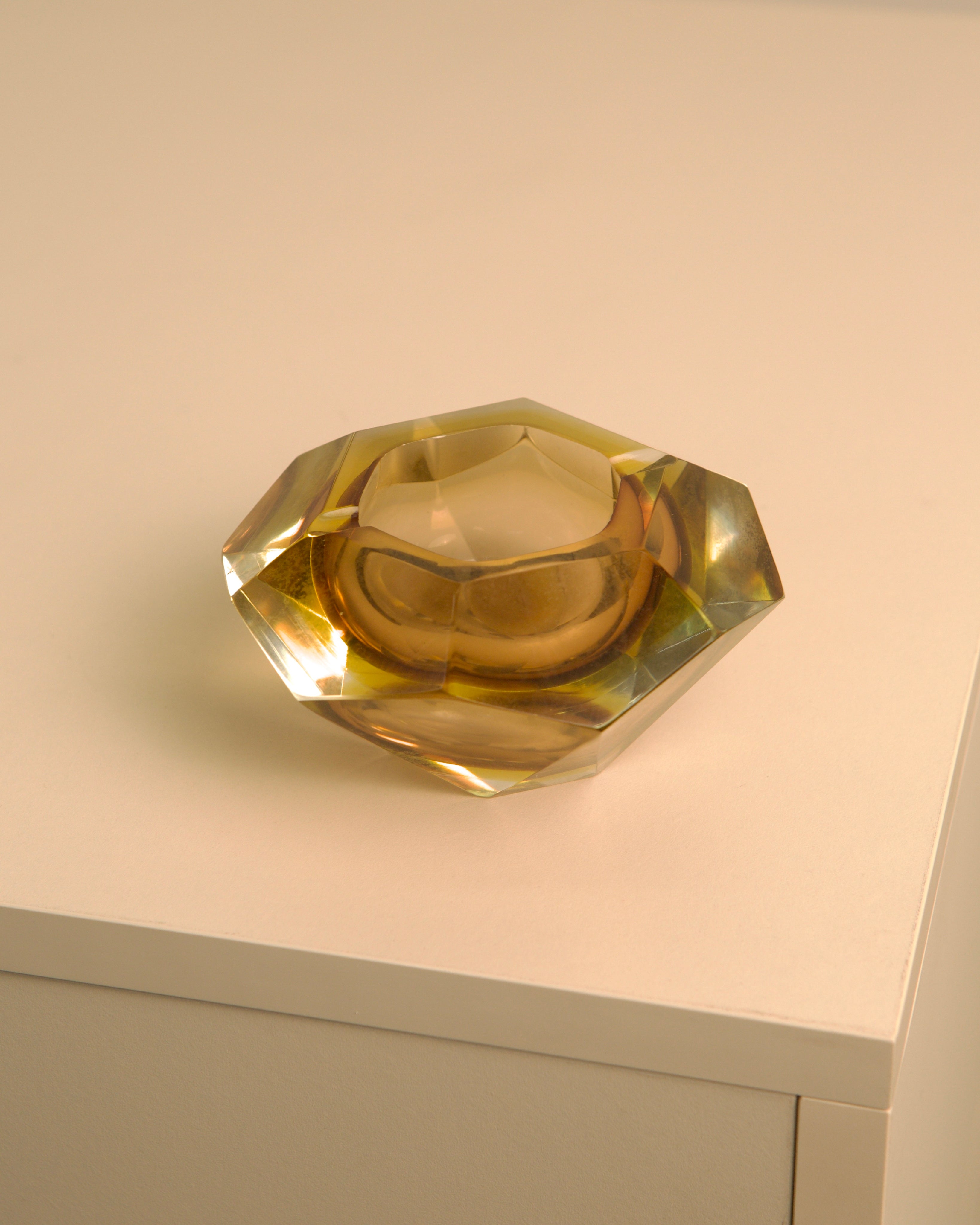 Yellow Murano Glass Diamond Ashtray - Image 2
