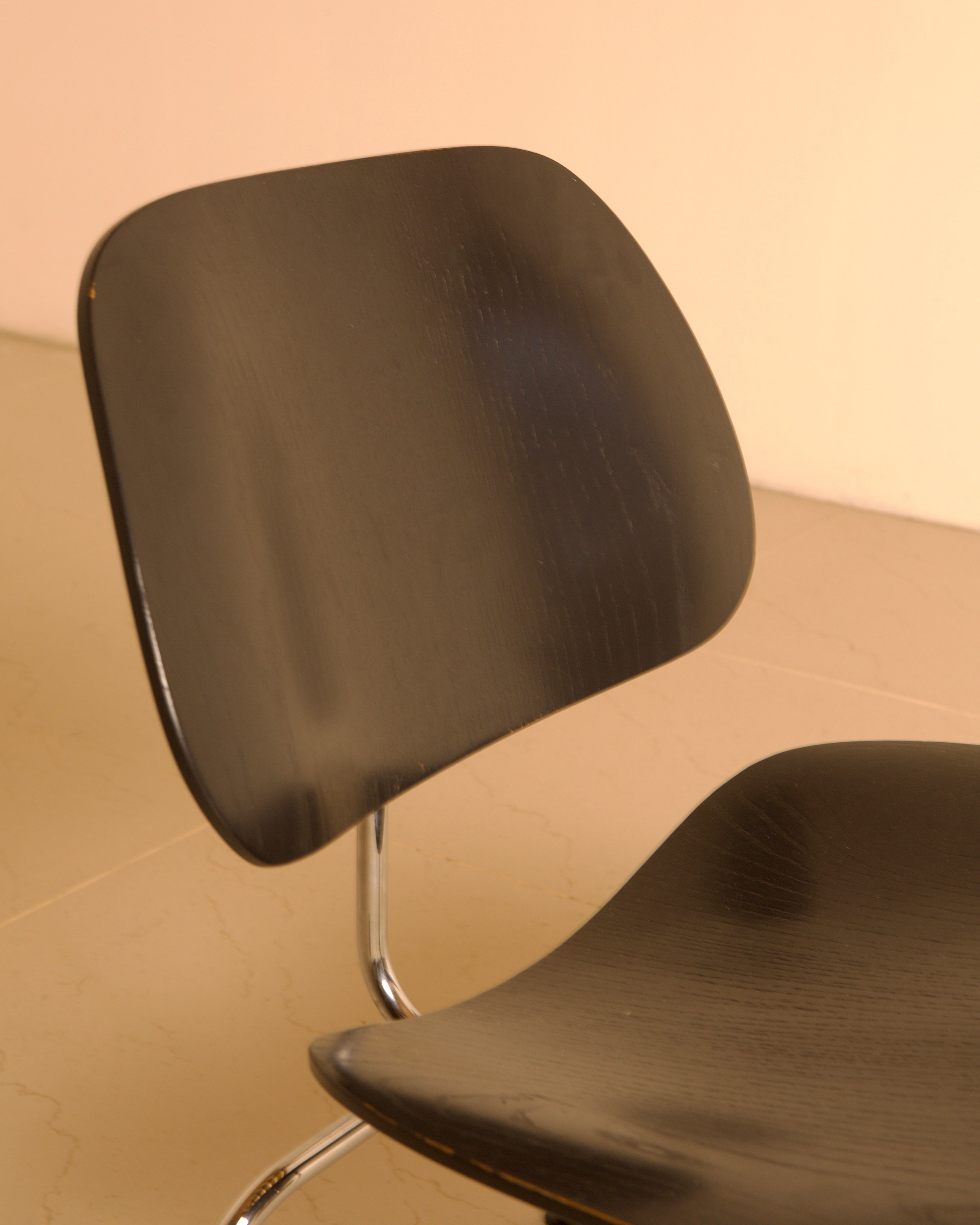 Black Ash Molded Plywood Chair - Image 7