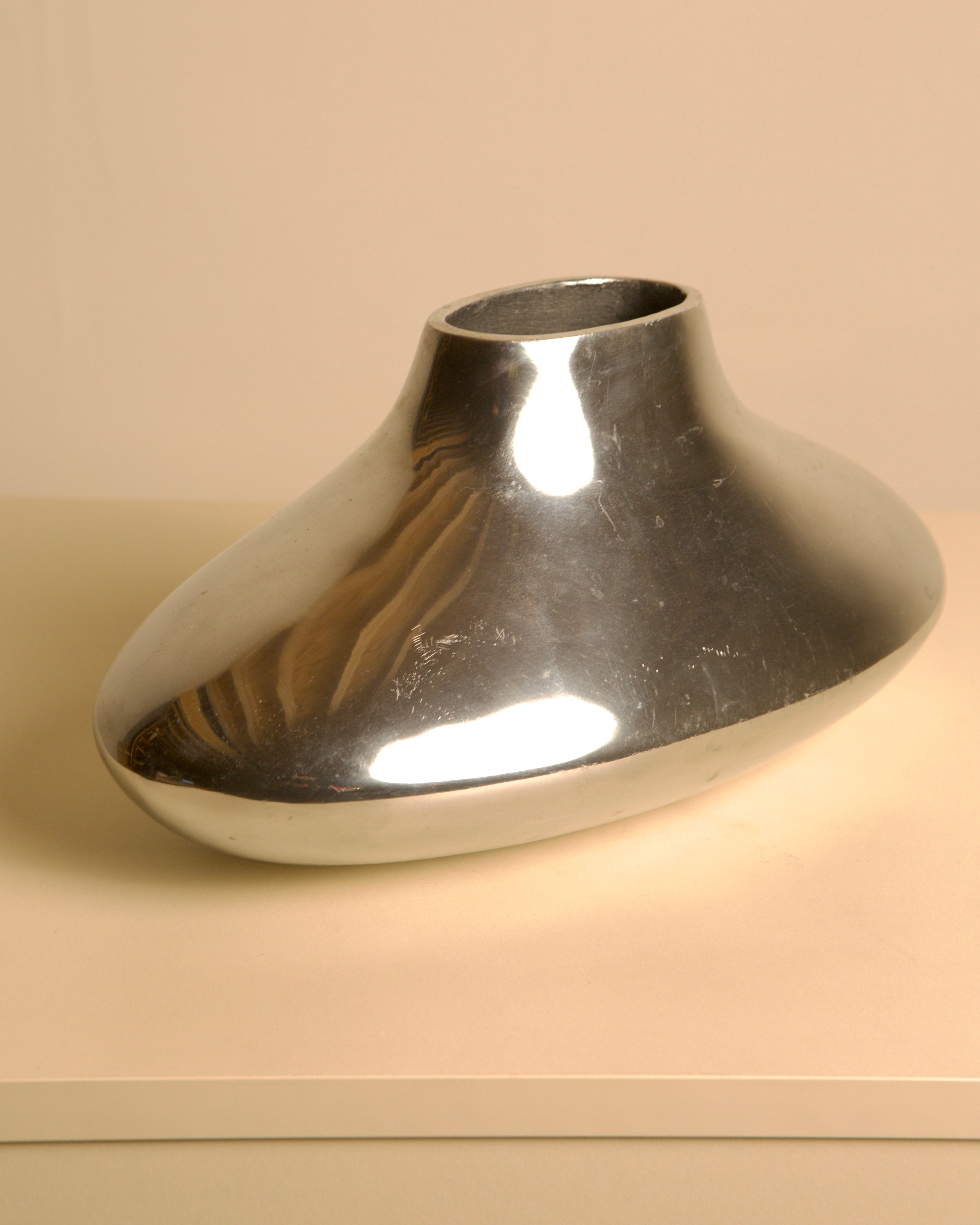1980s Flat Cast Aluminum Vase - Image 4