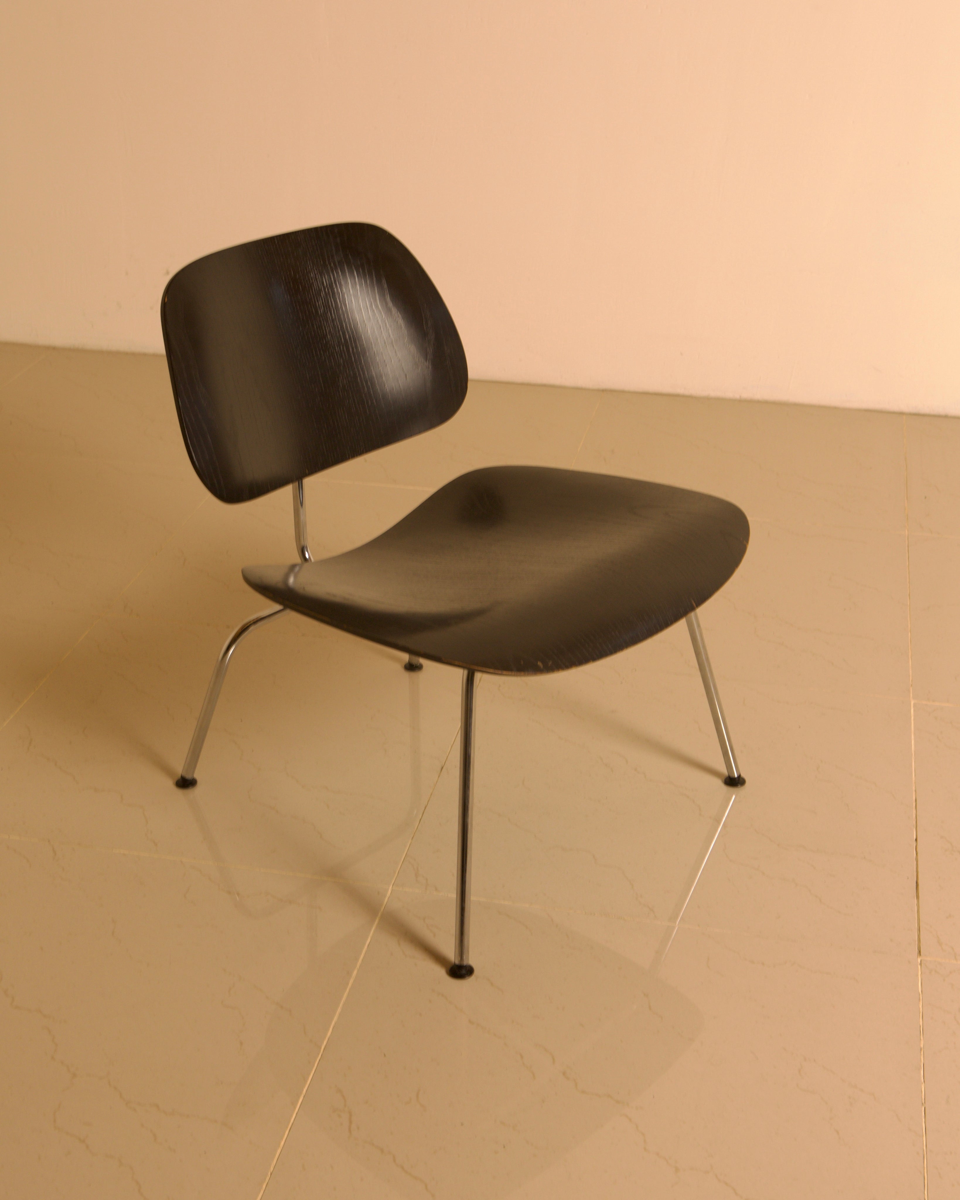 Black Ash Molded Plywood Chair - Image 4